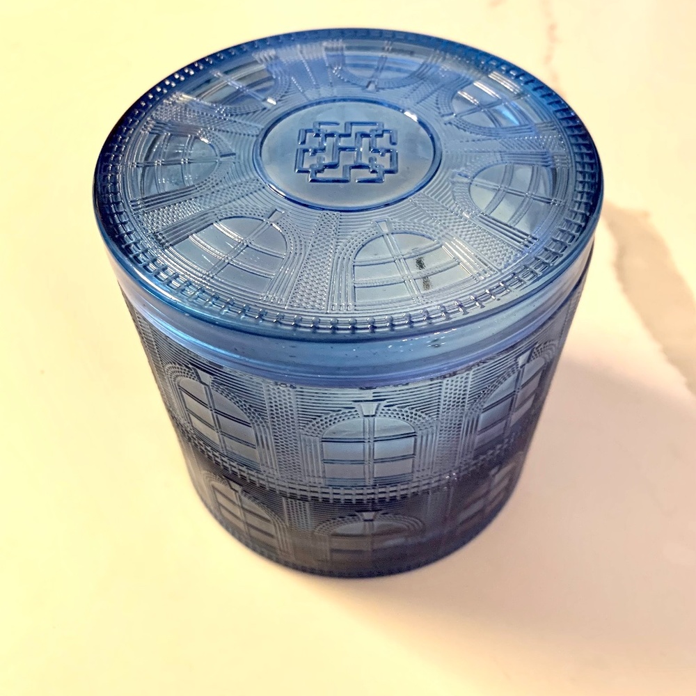 Homeworx Glass Candle Farmstand Blueberry three wick